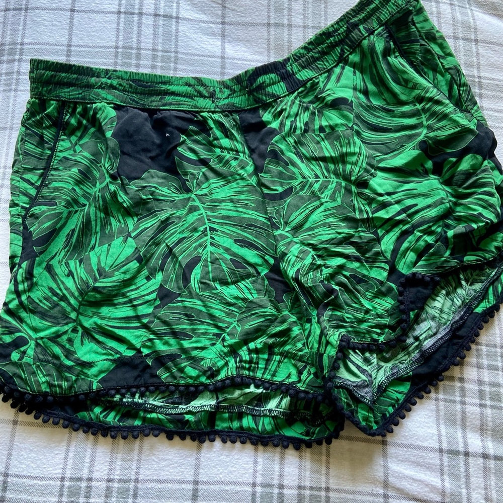 Summer Shorts - Picture 3 of 7